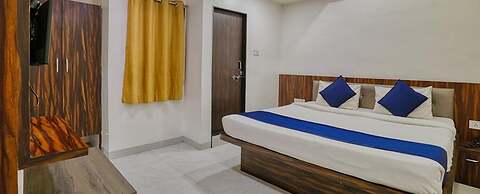 FabHotel Ten Eleven Grand