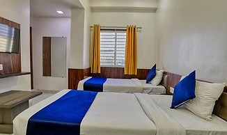 FabHotel Ten Eleven Grand