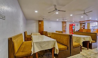 FabHotel Ten Eleven Grand