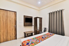 FabHotel Lucknow Inn