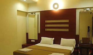 FabHotel Skylark Inn