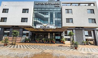 FabHotel Skylark Inn
