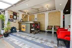 FabHotel Waves Of The Sea Board