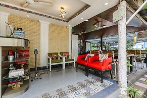 FabHotel Waves Of The Sea Board