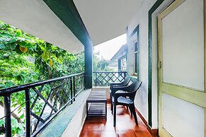 FabHotel Waves Of The Sea Board