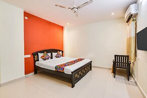 FabExpress Royal Prime Suits