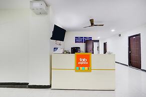 FabExpress Royal Prime Suits