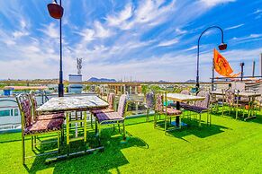 FabHotel Naivara Boutique