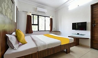 FabHotel Shangrila Elite