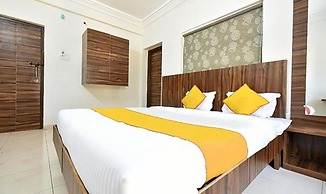 FabHotel Shangrila Elite