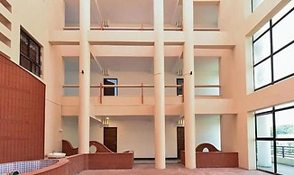 FabHotel Shangrila Elite