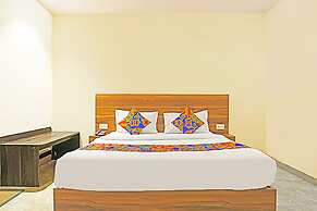 FabHotel The Happiness