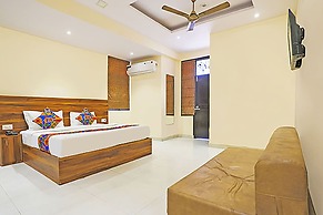 FabHotel The Happiness