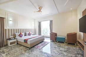 FabHotel Dev Palace I
