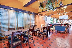 FabHotel Green Wood 5