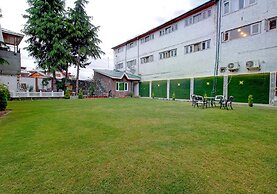 FabHotel Prime Royal Park