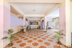 FabHotel Seven Inn Home Stay