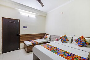 FabHotel Seven Inn Home Stay