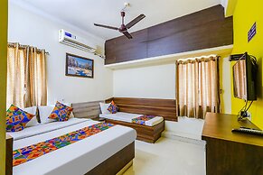 FabHotel Seven Inn Home Stay