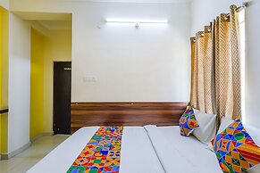 FabHotel Seven Inn Home Stay