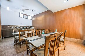 FabHotel Exotica Galleria Market