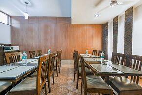 FabHotel Exotica Galleria Market