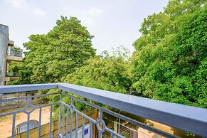 FabHotel Exotica Galleria Market