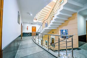 FabHotel Exotica Galleria Market