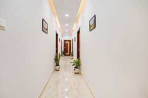 FabHotel Royal Grand