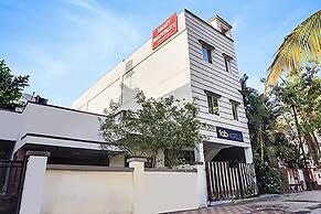 FabHotel Galaxy Airport Inn