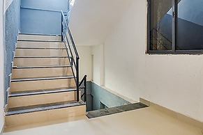 FabHotel Galaxy Airport Inn