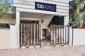FabHotel Galaxy Airport Inn