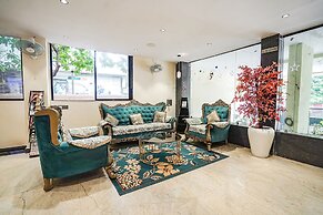 FabHotel Park Mahindra