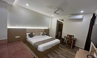 FabHotel Prakash