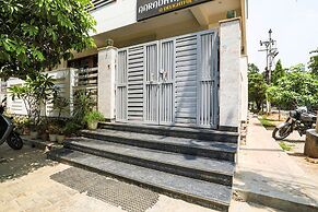 FabHotel Aaradhya Residency