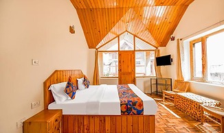 FabHotel Cloud 9 Cottage