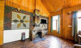 FabHotel Cloud 9 Cottage