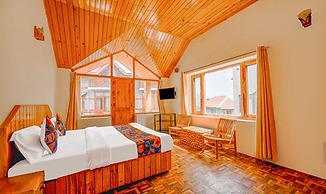 FabHotel Cloud 9 Cottage