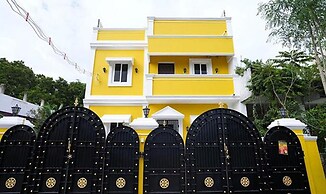 FabExpress French Villa