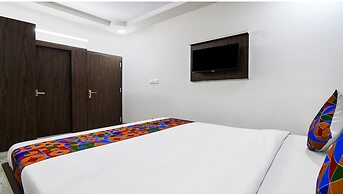 FabHotel Majestic Suite