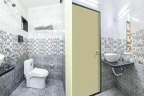 FabExpress Pednekar Plaza