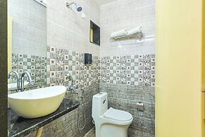 FabExpress Pednekar Plaza