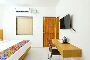 FabExpress Pednekar Plaza