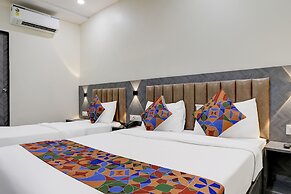 FabExpress Golden Sands inn