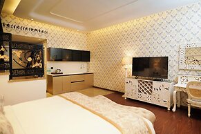 French Riviera- A Boutique Hotel