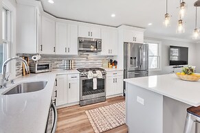 Ultimate Belmar Beach Getaway - Sleeps 10 7 Bedroom Home by RedAwning