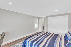 Ultimate Belmar Beach Getaway - Sleeps 10 7 Bedroom Home by RedAwning