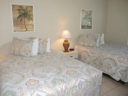 2303m 1 Bedroom Condo by RedAwning