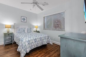 Harbour House at the Inn Unit 205 by RedAwning - 15% off through Septe