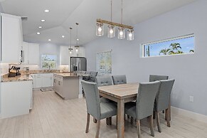 Beach Time 146 Delmar Ave 3 Bedroom Home by RedAwning